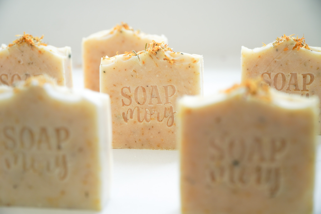 Golden Petals Handmade Soap with calendula flavor by Soapmory